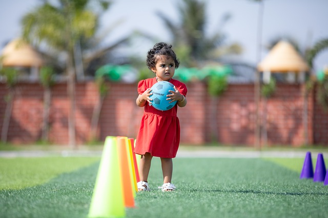 內維爾：曼城的表現出色但風格有些枯燥，尤其影響比賽吸引力.